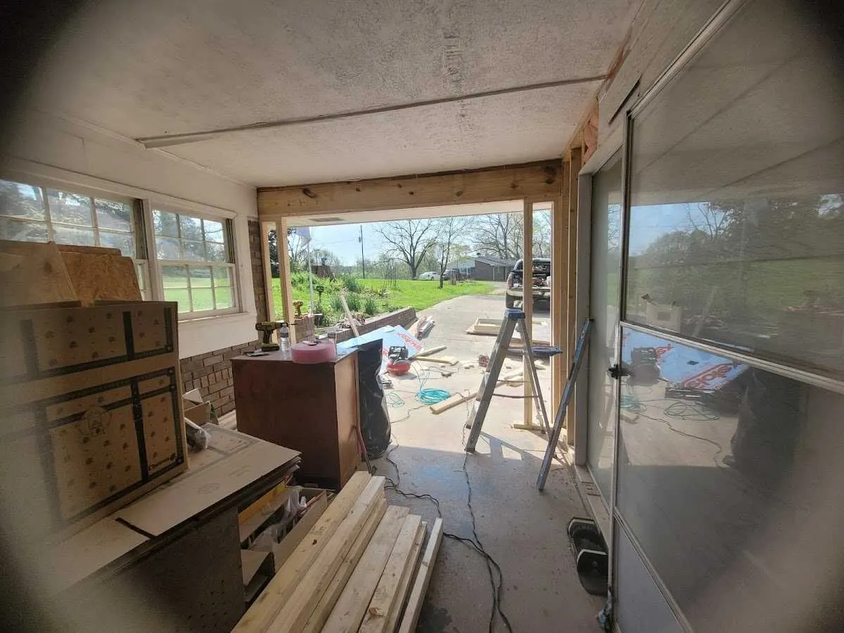 Air movers and dehumidifier for Drying & Dehumidification in Nephi